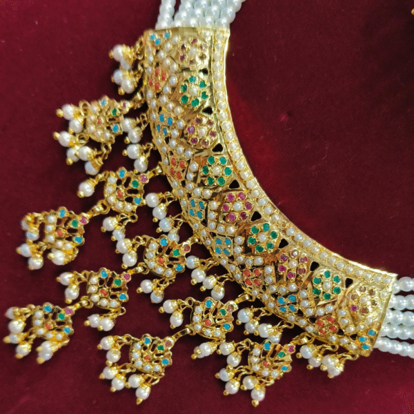 Mehzabeen Jadau Pearl Necklace Set - Image 2