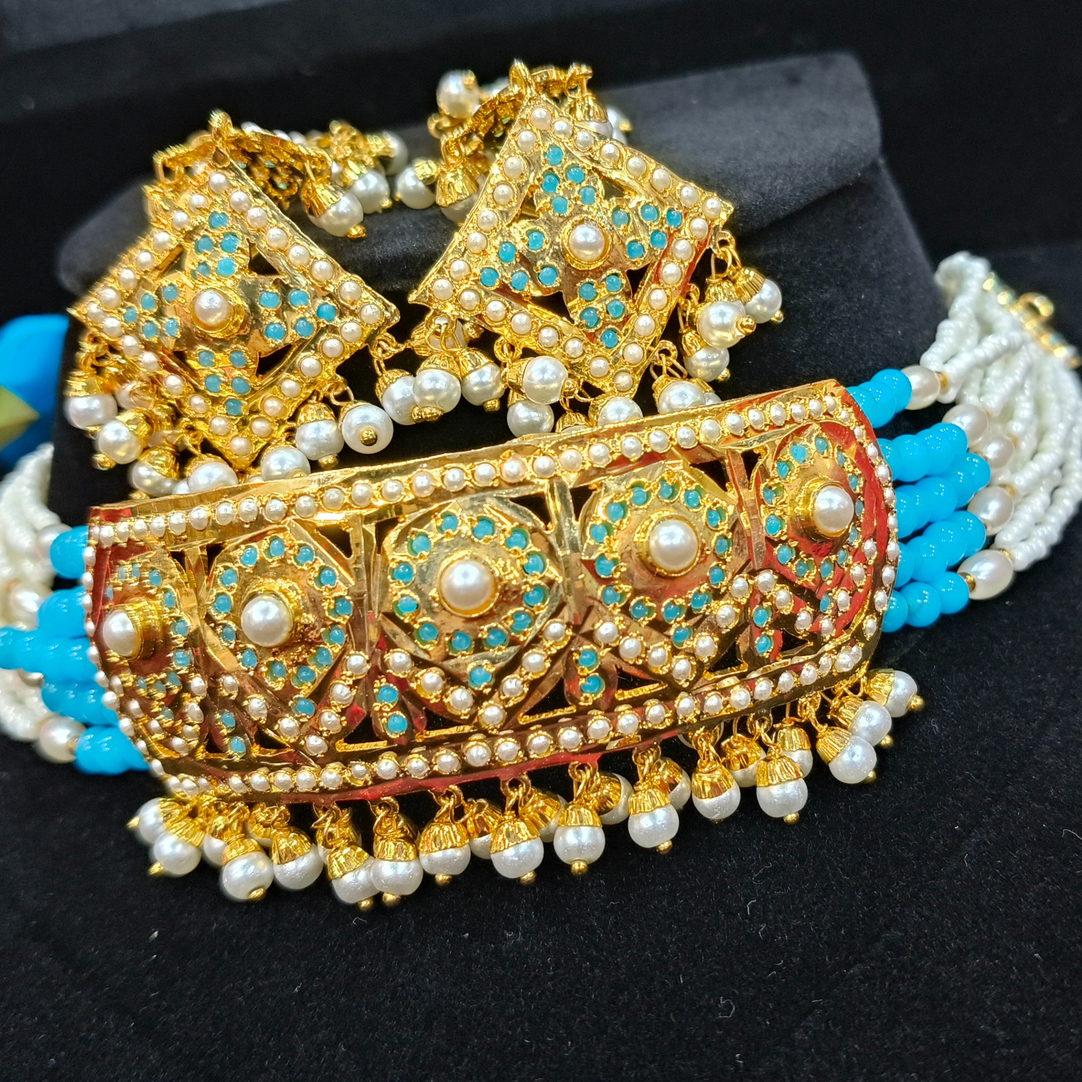 Gulbano Pearl-Jadau Set