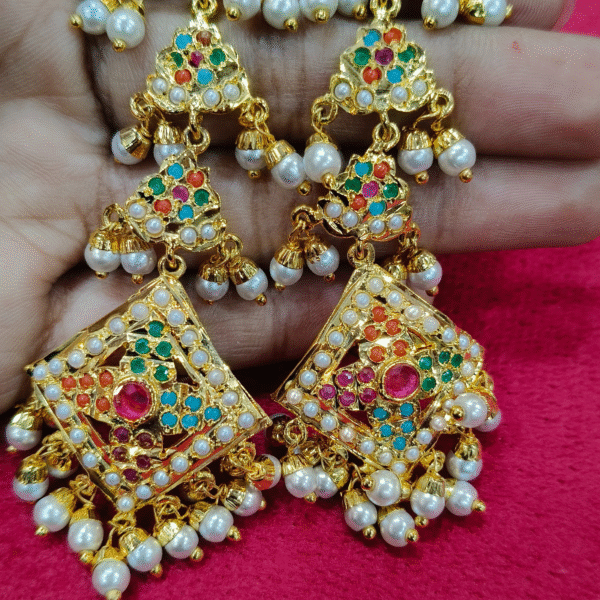 Zeenat Jadau Pearl Choker Set - Image 3