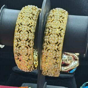 Noorjahan Jadau White Bangles