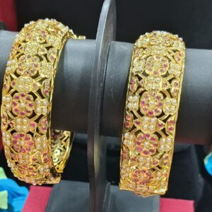 Noorjahan Jadau Ruby-White Bangles