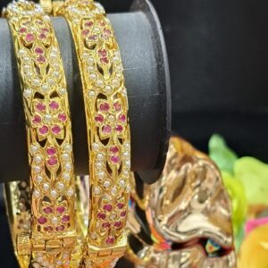 Noorjahan Jadau Ruby White Bangles